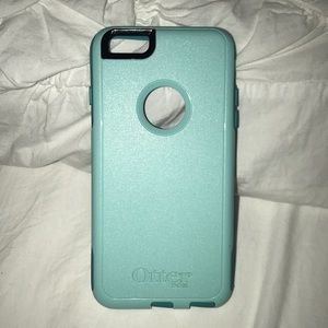 super cute like brand new otter box